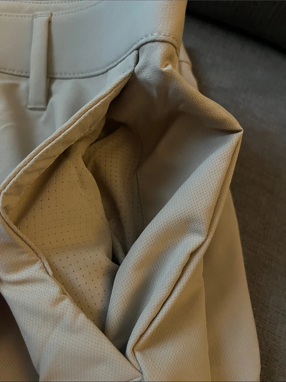 NWT Banana Republic Men’s Chinos Tan 32x32 back zipper pocket